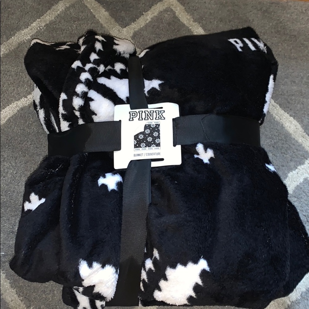 Pink Snowflake Blanket